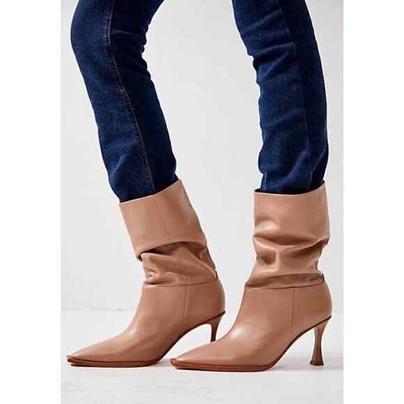 NEW FREE PEOPLE X VICENZA Sz 37 / 6 FIRST FRIDAY SLOUCH BOOTS TAN TAUPE - Picture 2 of 3